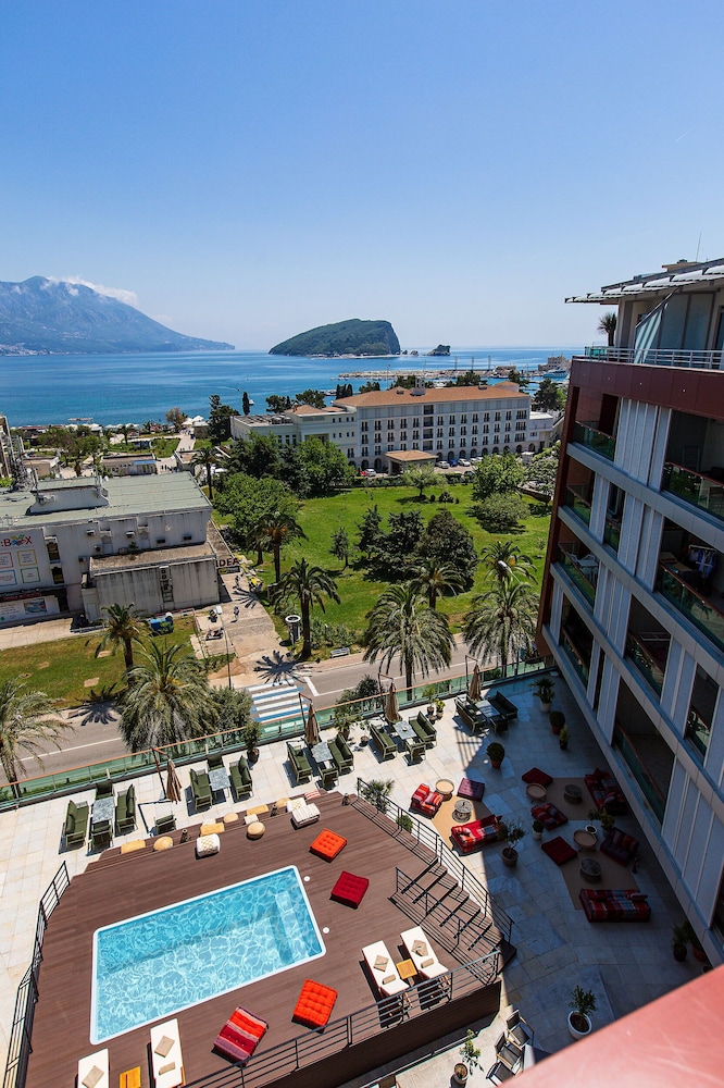 Hotel TQ Plaza Budva 27/47