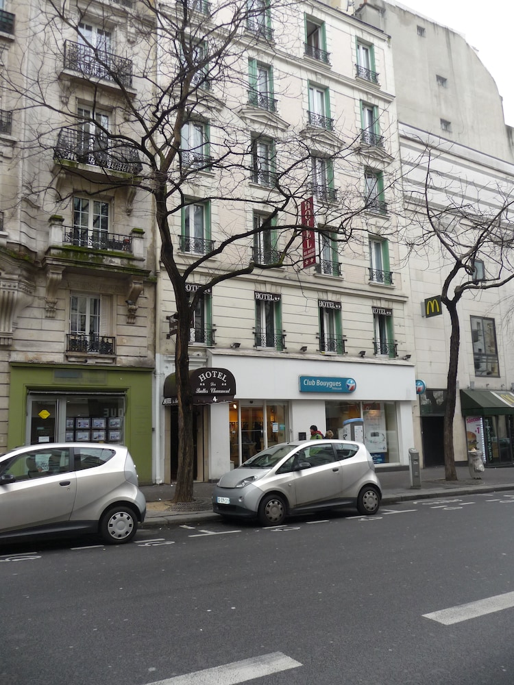 BUTTES CHAUMONT HOTEL 26/30