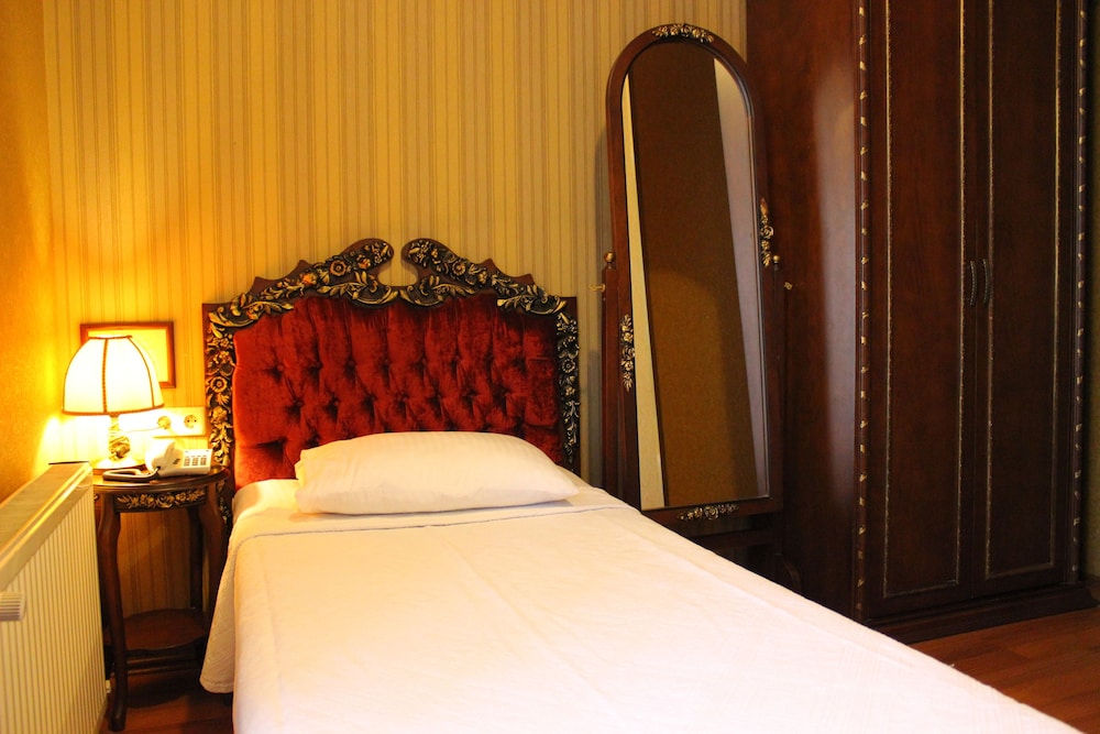 Hotel Santa Hill 17/30