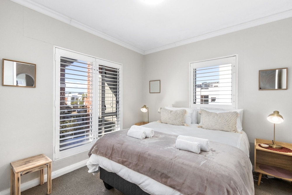 Mayfair Luxury Apartments 14/50