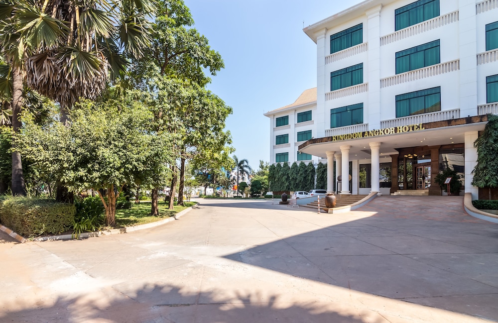 Kingdom Angkor Hotel 67/70