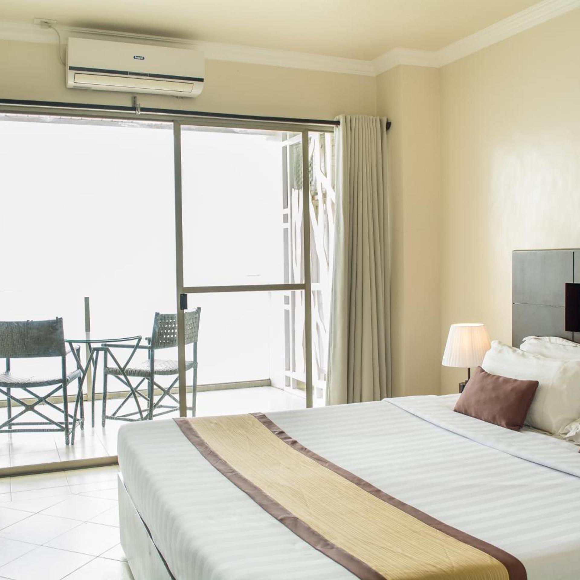 Hotel Tavern Surigao 21/57