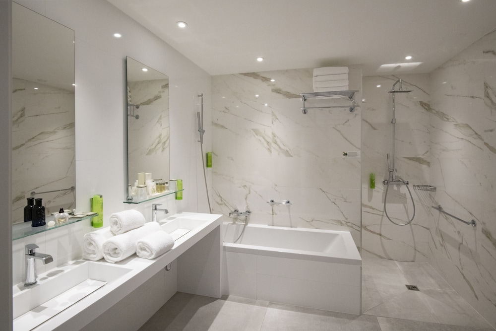 Golden Tulip Cannes de Paris 48/49