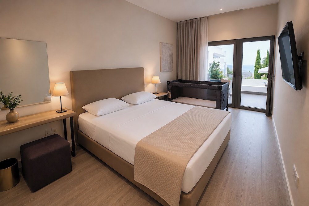Droushia Heights Hotel 7/50