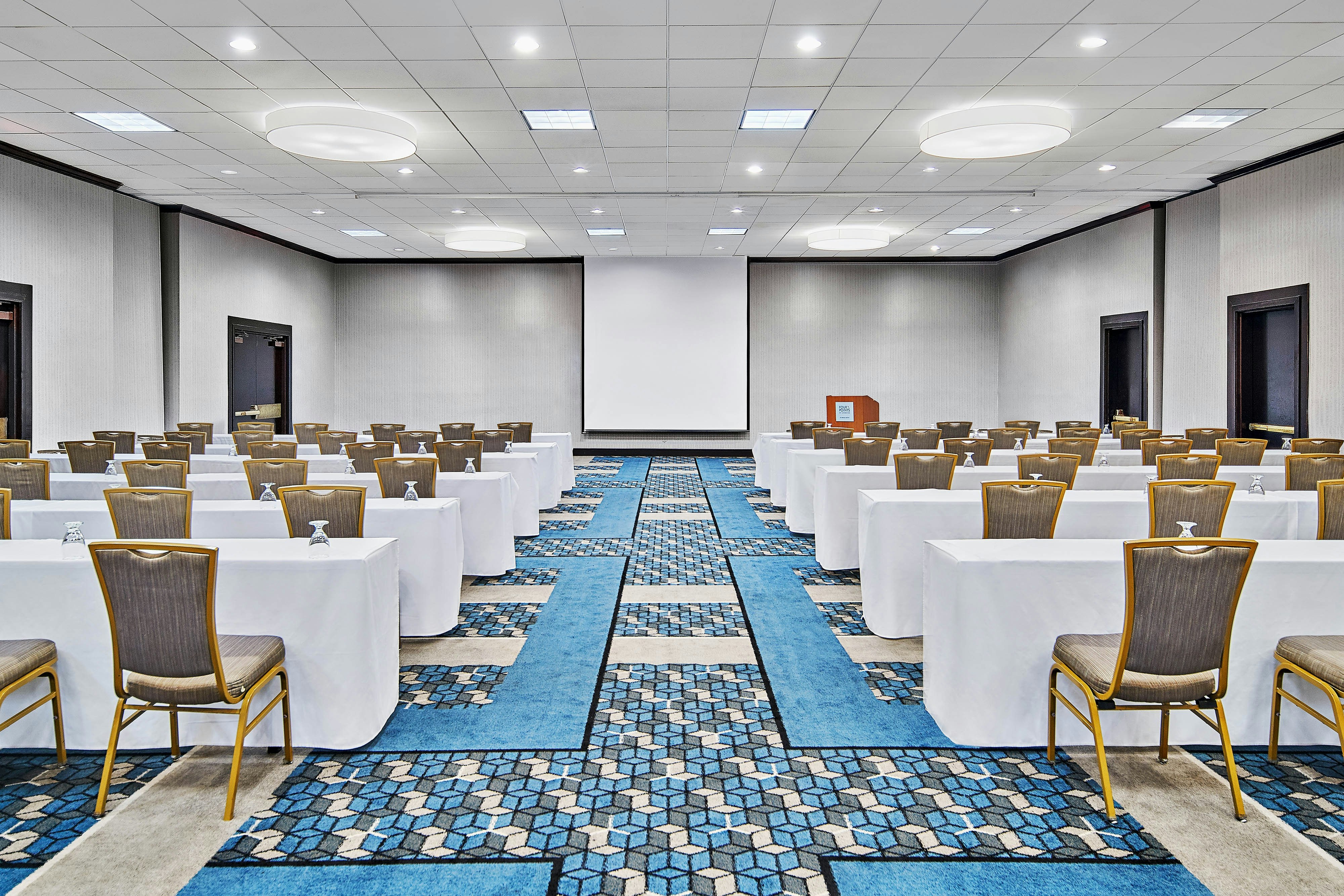 Four Points by Sheraton Richmond Airport 19/24