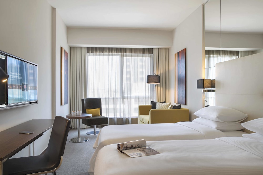 CENTRO, BASIC, TWIN BEDS, HIGH FLOOR