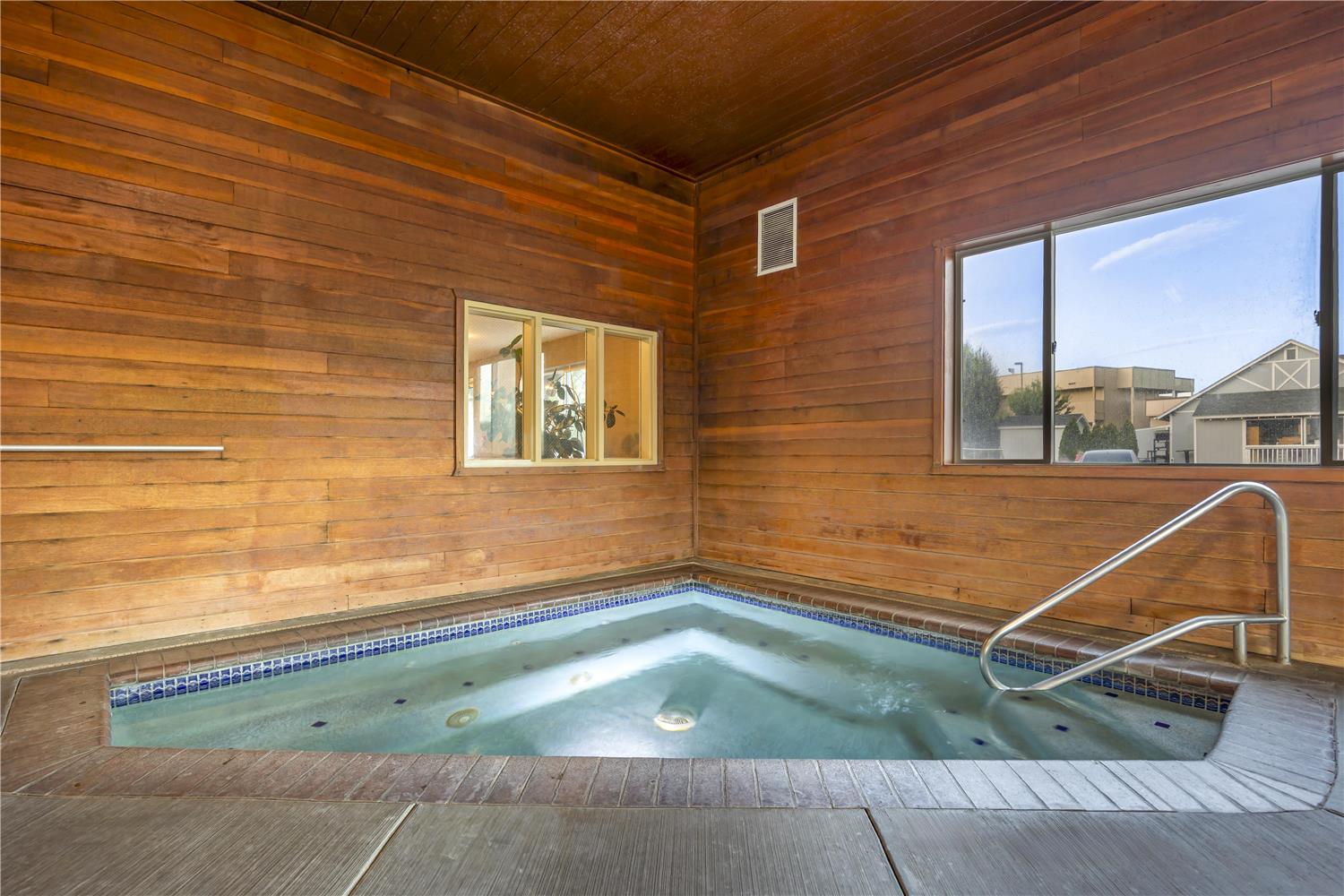 Best Western Plus Vintage Valley Inn 18/46