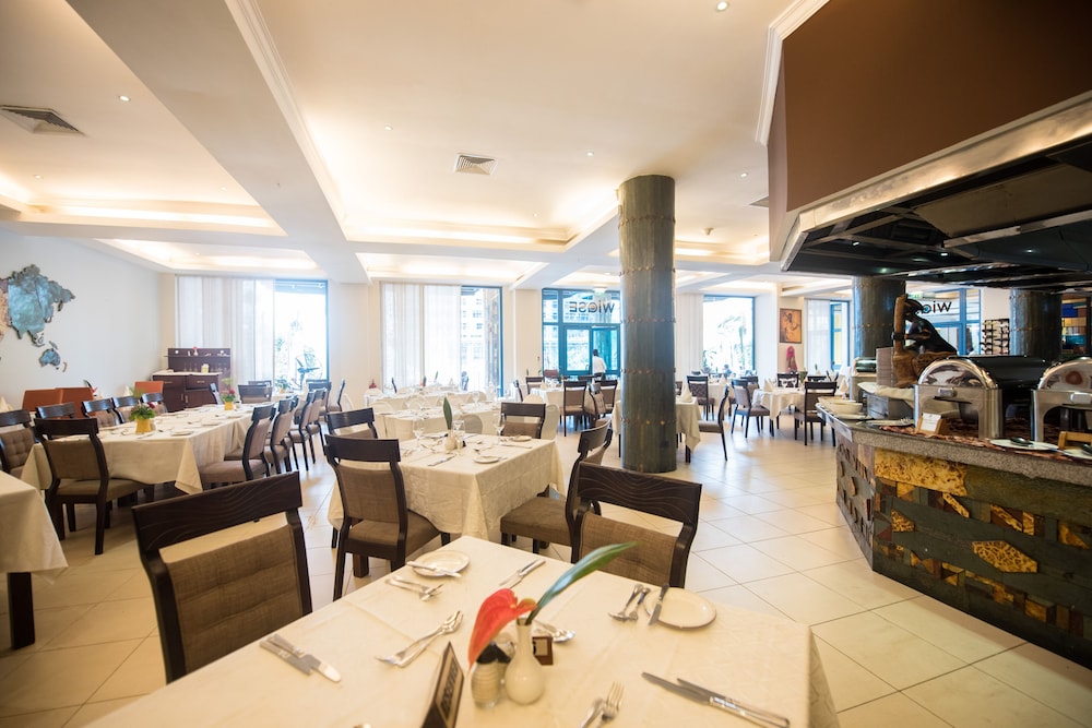 HOLIDAY INN ACCRA AIRPORT 48/60