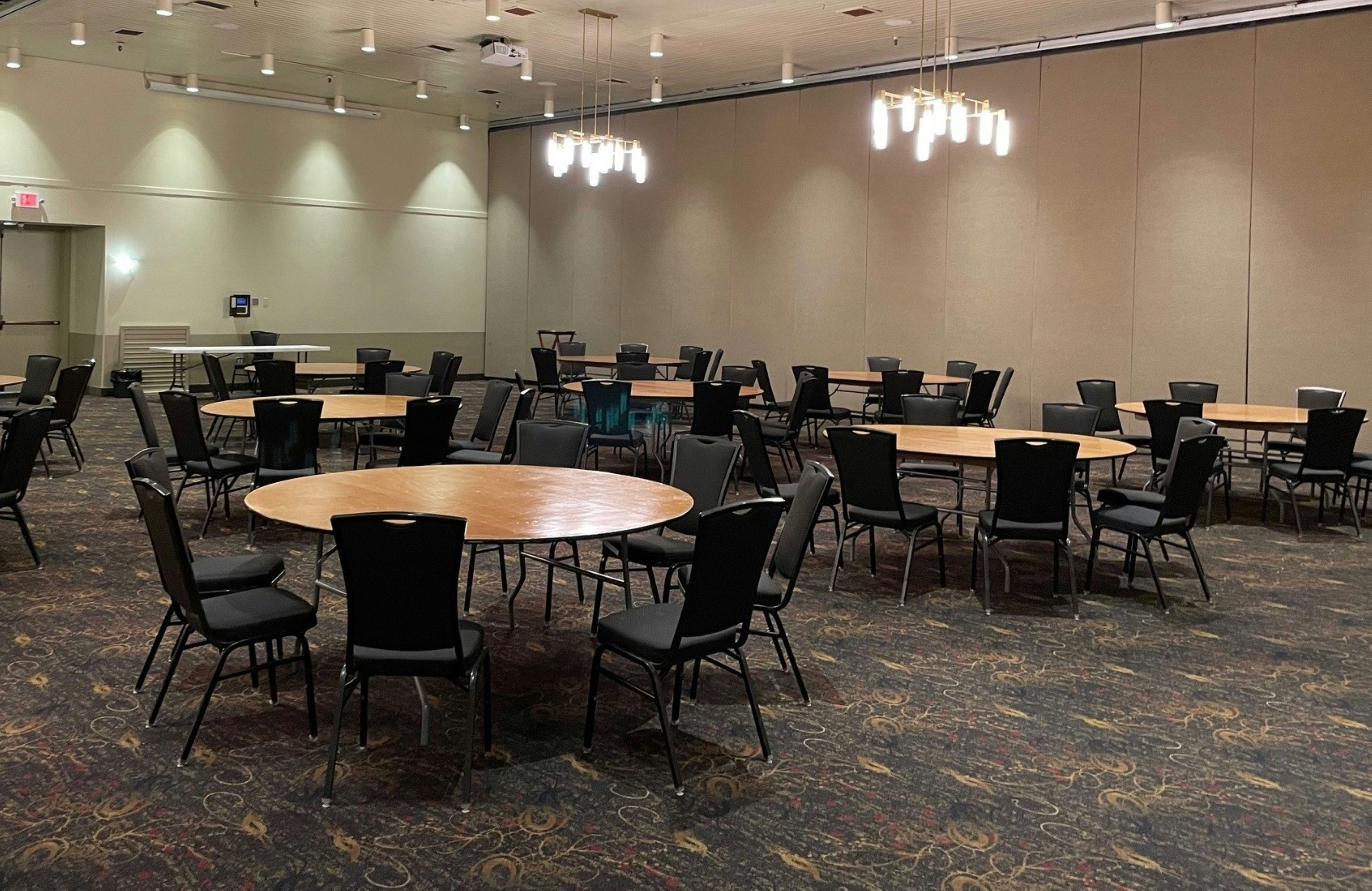 Westmark Fairbanks Hotel & Conference Center 42/46
