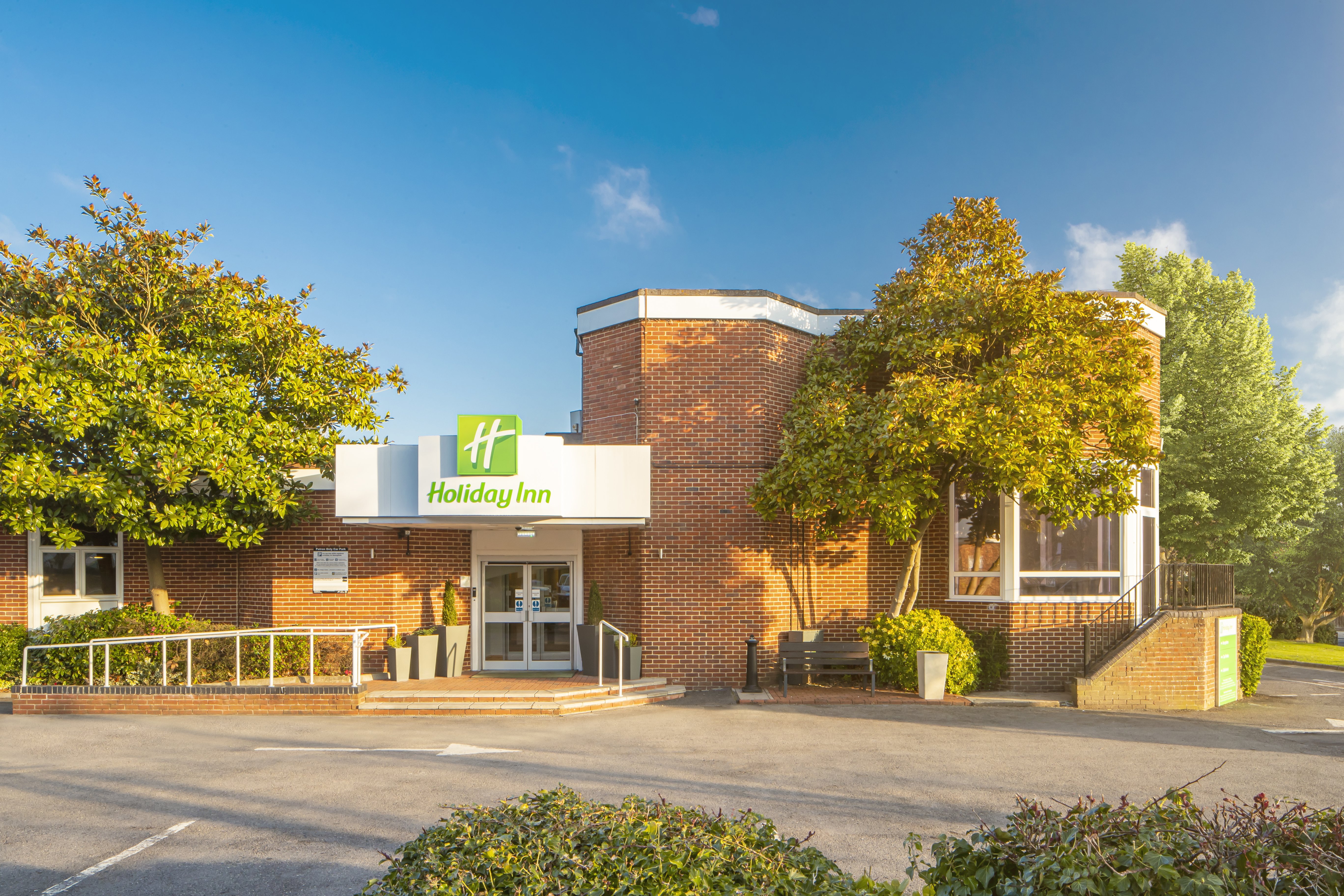 HOLIDAY INN BASINGSTOKE 1/45