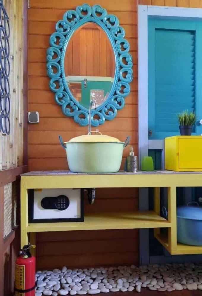 Bleu Verde I Am Colors 17/79