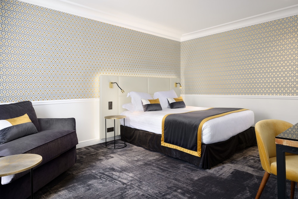 JUNIOR SUITE, TRIPLE