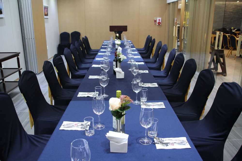 CO-OP CITY HOTEL SEONGSAN 58/71