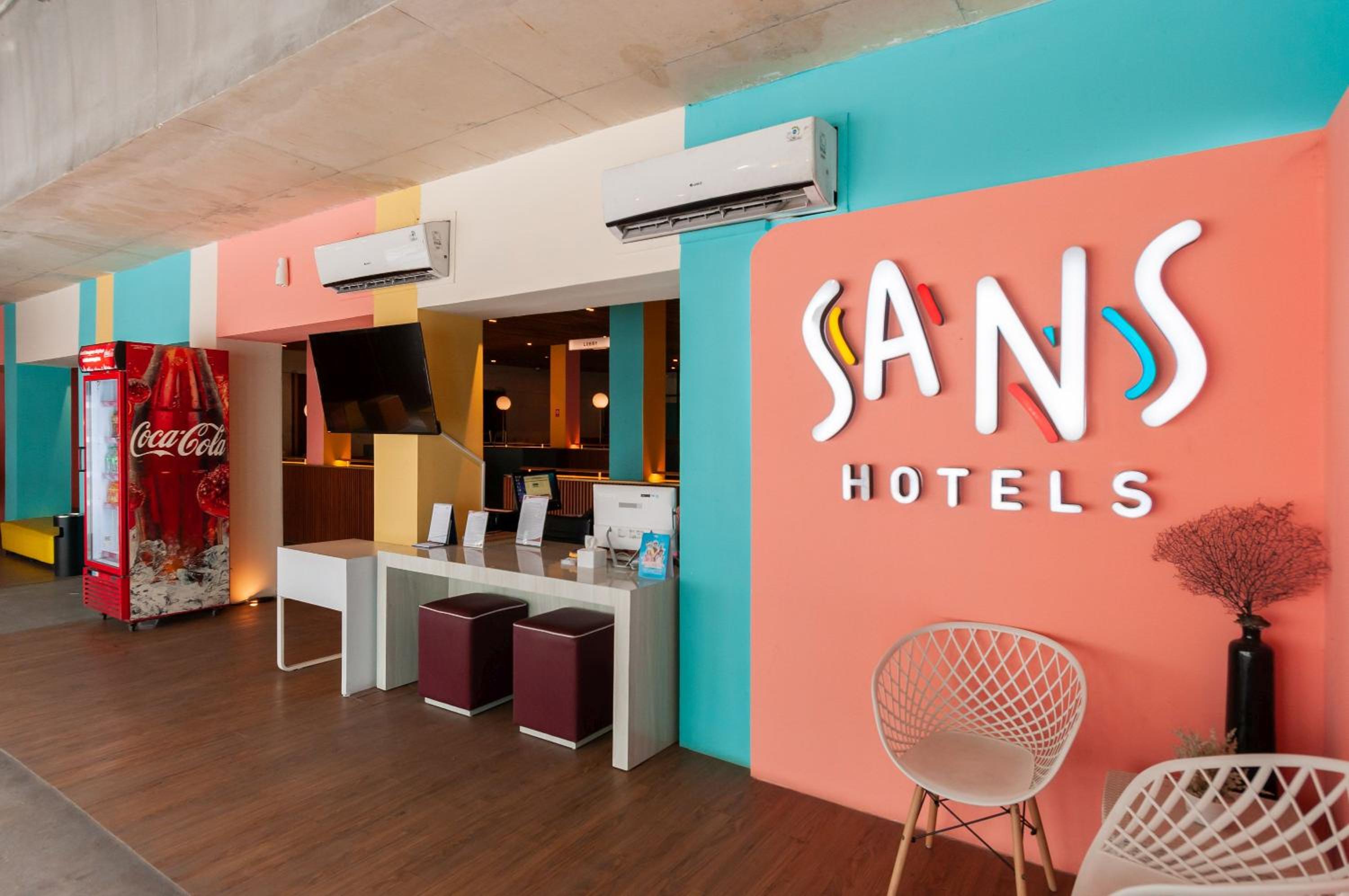 Sans Hotel Finest Medan 13/68
