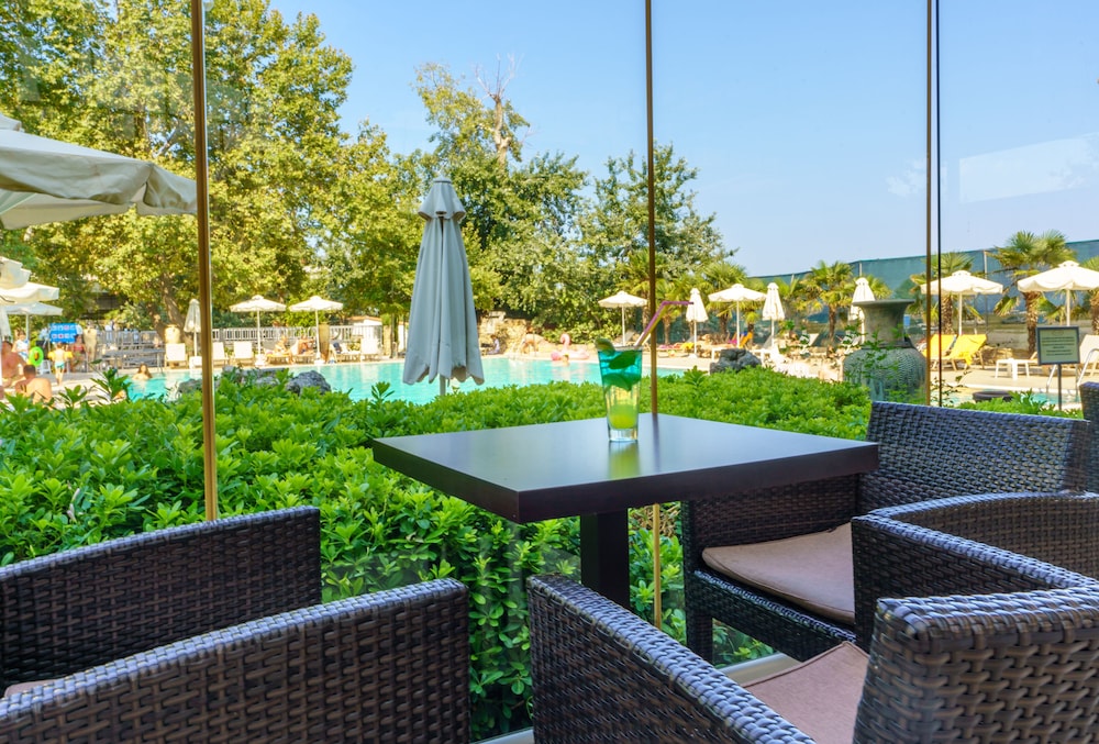 CRONWELL PLATAMON RESORT 31/50