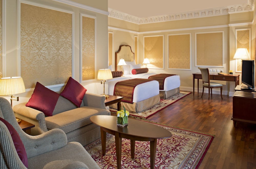 Warwick Doha Hotel 41/59