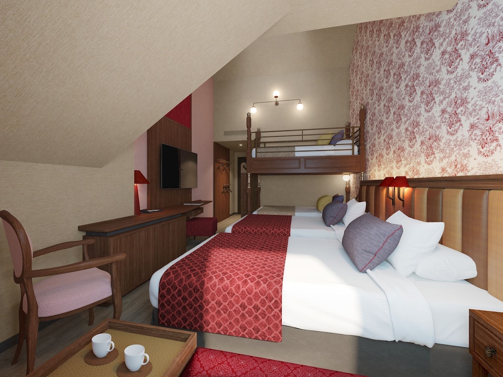 Sky, Twin Beds, Murphy Bed