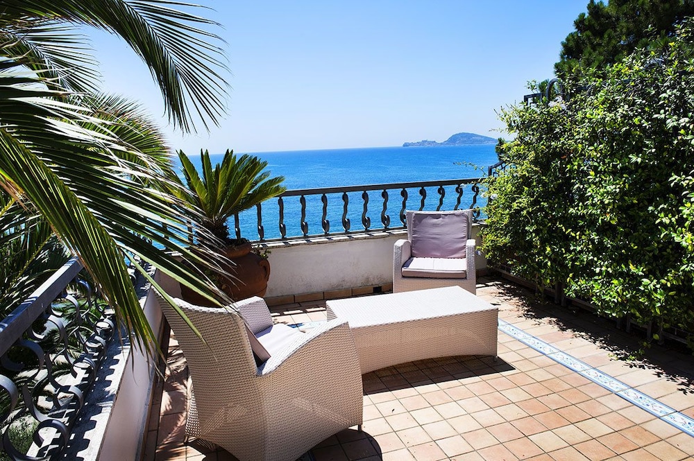 Grande Albergo Miramare 43/50