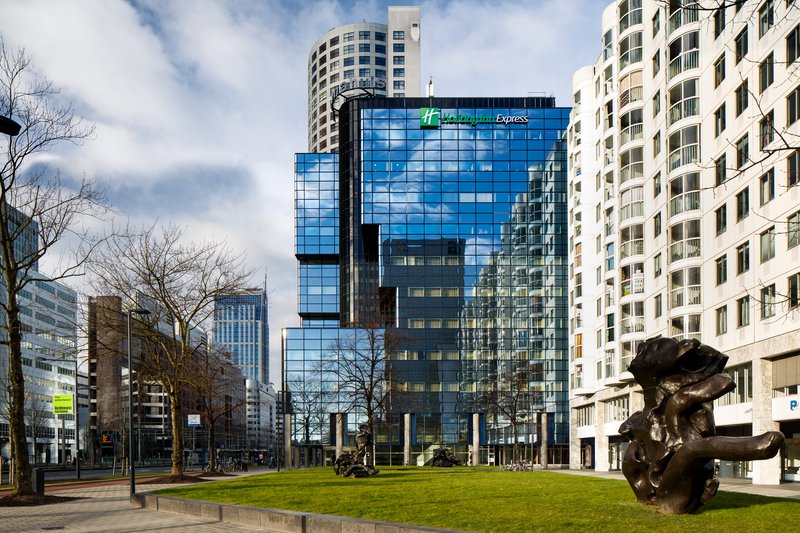 HOLIDAY INN EXPRESS ROTTERDAM - CENTRAL STATION in ROTTERDAM