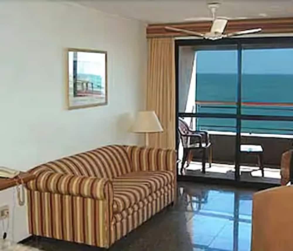 Sun Ocean View 16/26