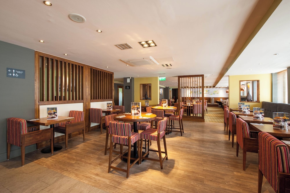 Premier Inn Brighton City Centre (North Street) 33/40