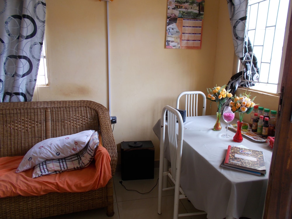 Shantumbu Lodge 14/17