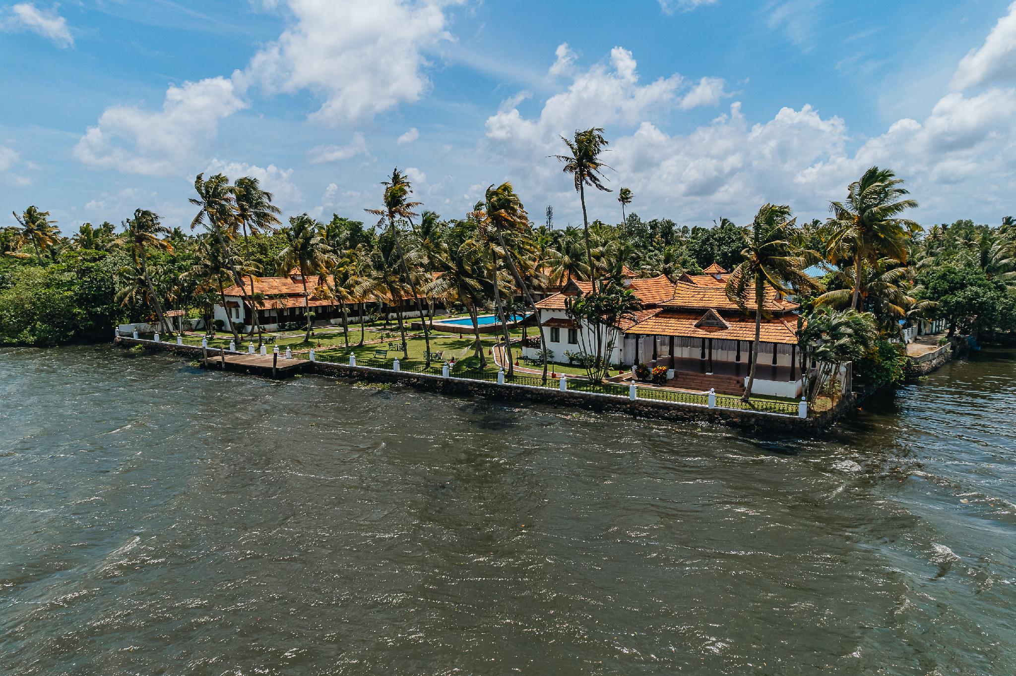 Coco Bay Resort 29/33