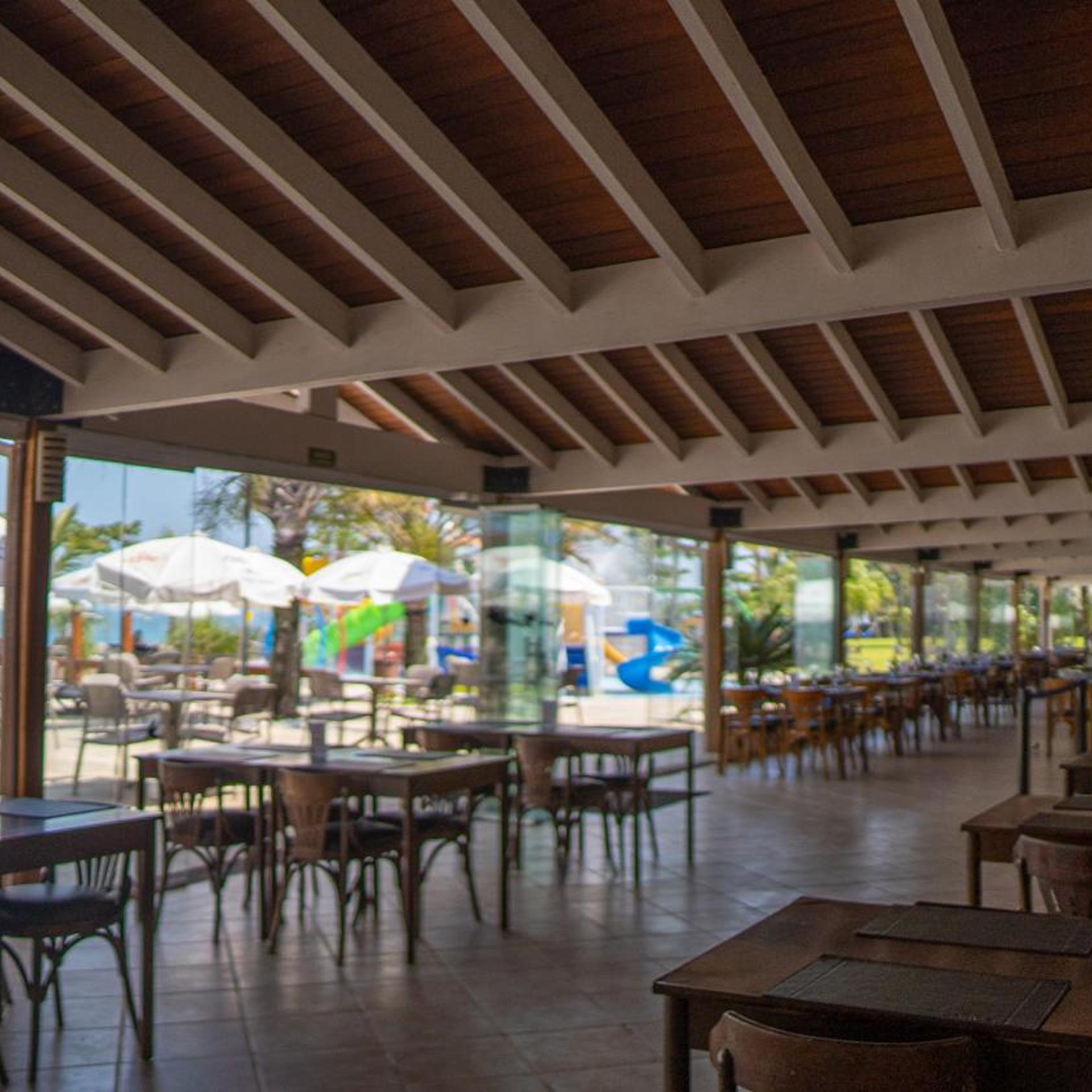 Beach Hotel Maresias 64/88