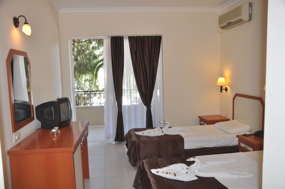 Pigale Beach Resort 22/66