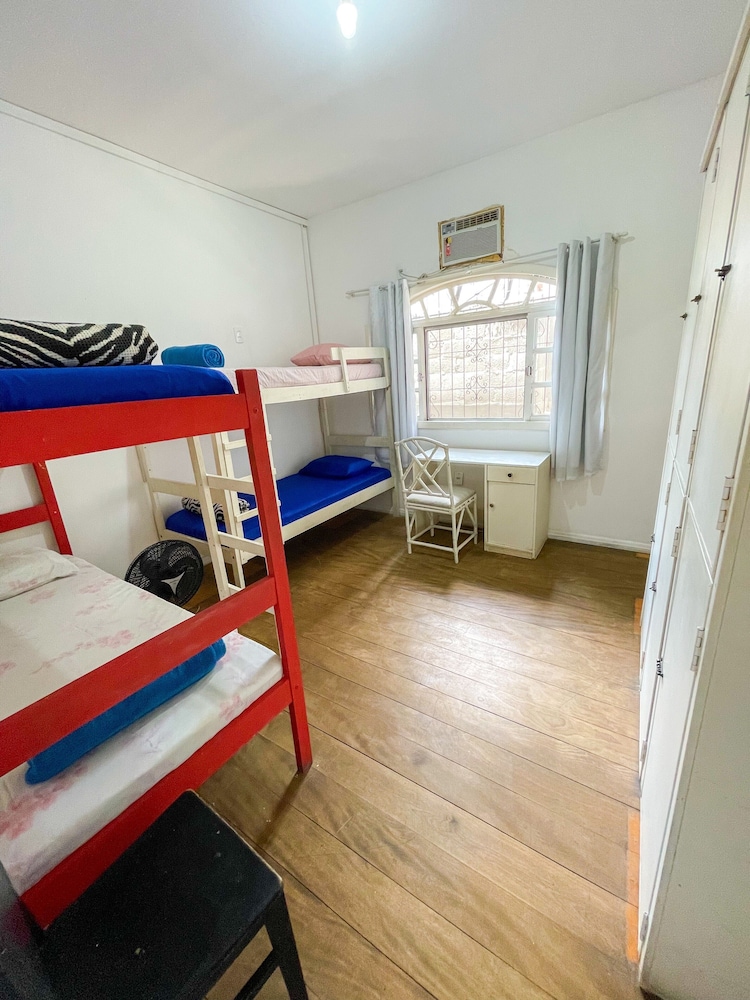 Onça Da Praia Hostel 13/50