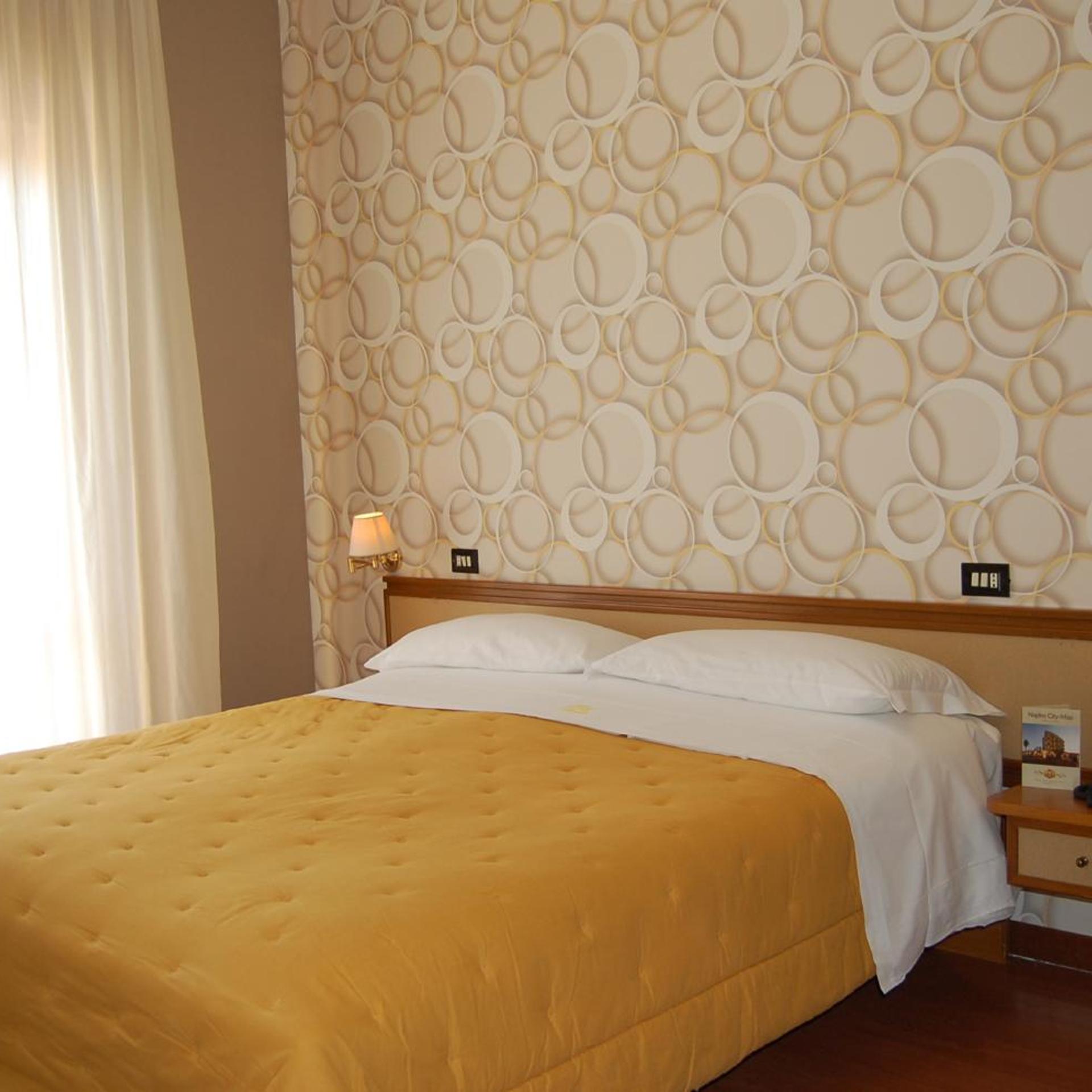 غرفة بسرير مزدوج بشرفة، HOTEL RISTORANTE DONATO 8/10