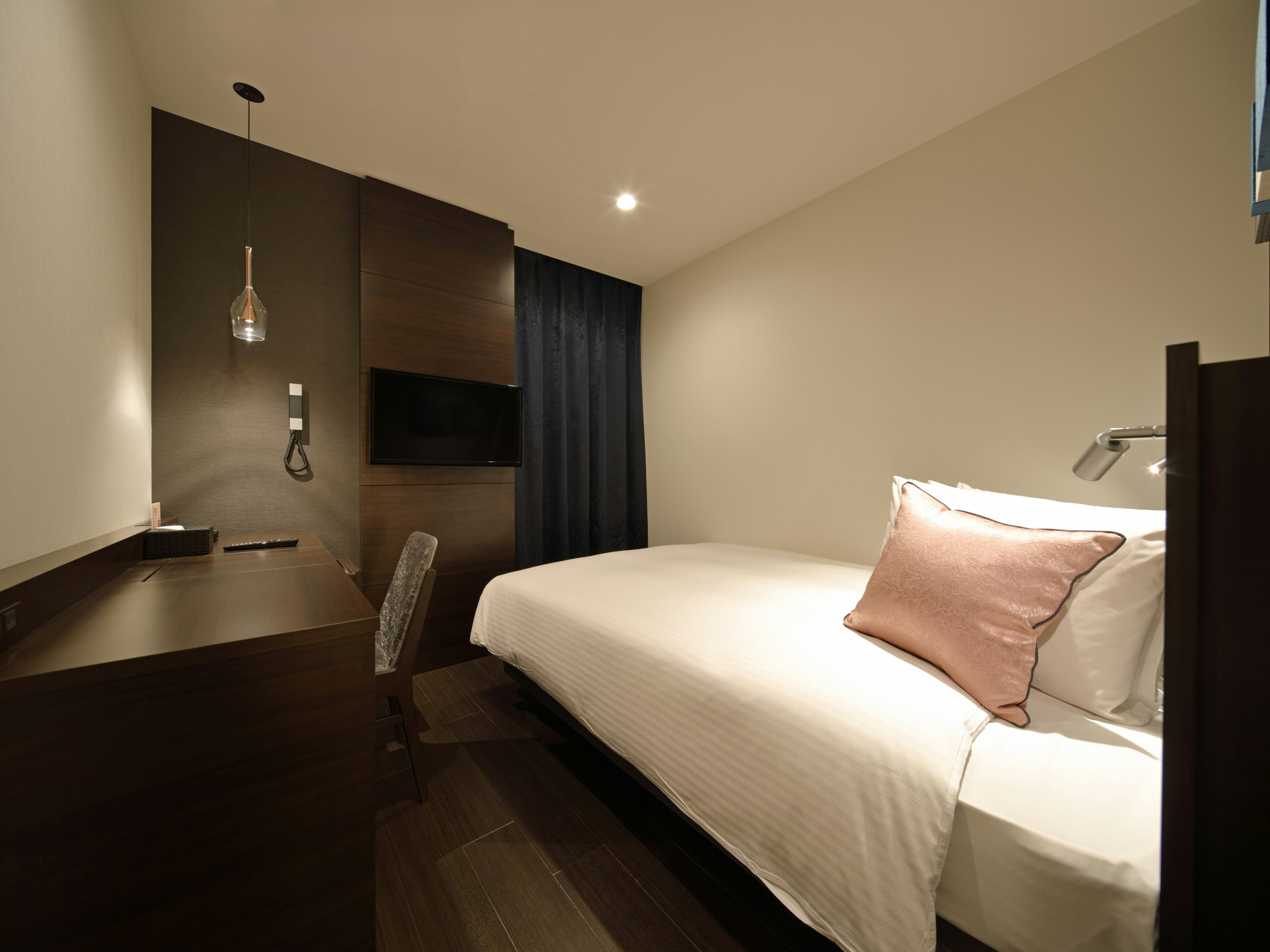 غرفة بسرير مزدوج، Red Roof Inn And Suites Osaka Namba Nippombashi 3/10