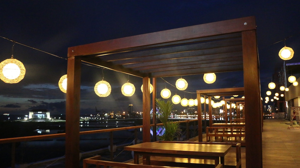 The Rinra Makassar 10/61