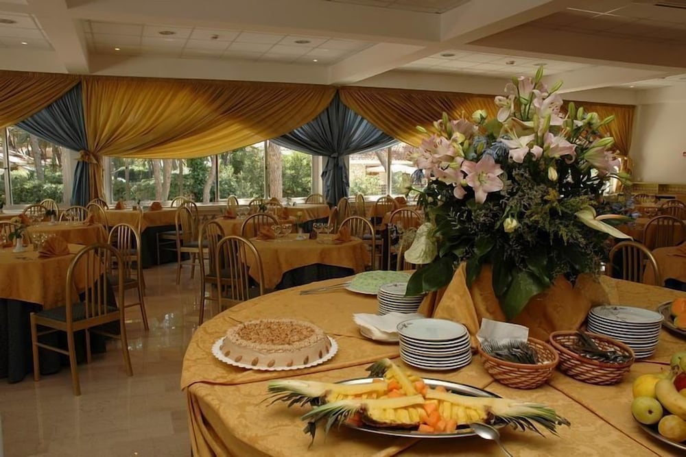 Domizia Palace Hotel 37/62