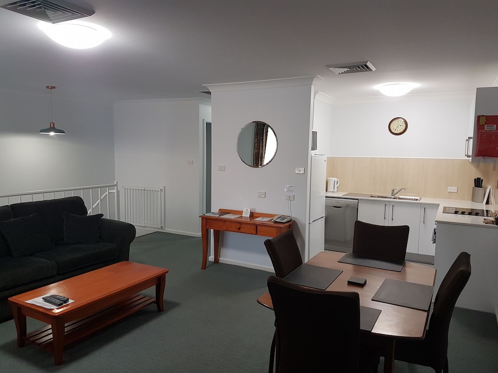 Mid City Motor Inn Singleton 28/47