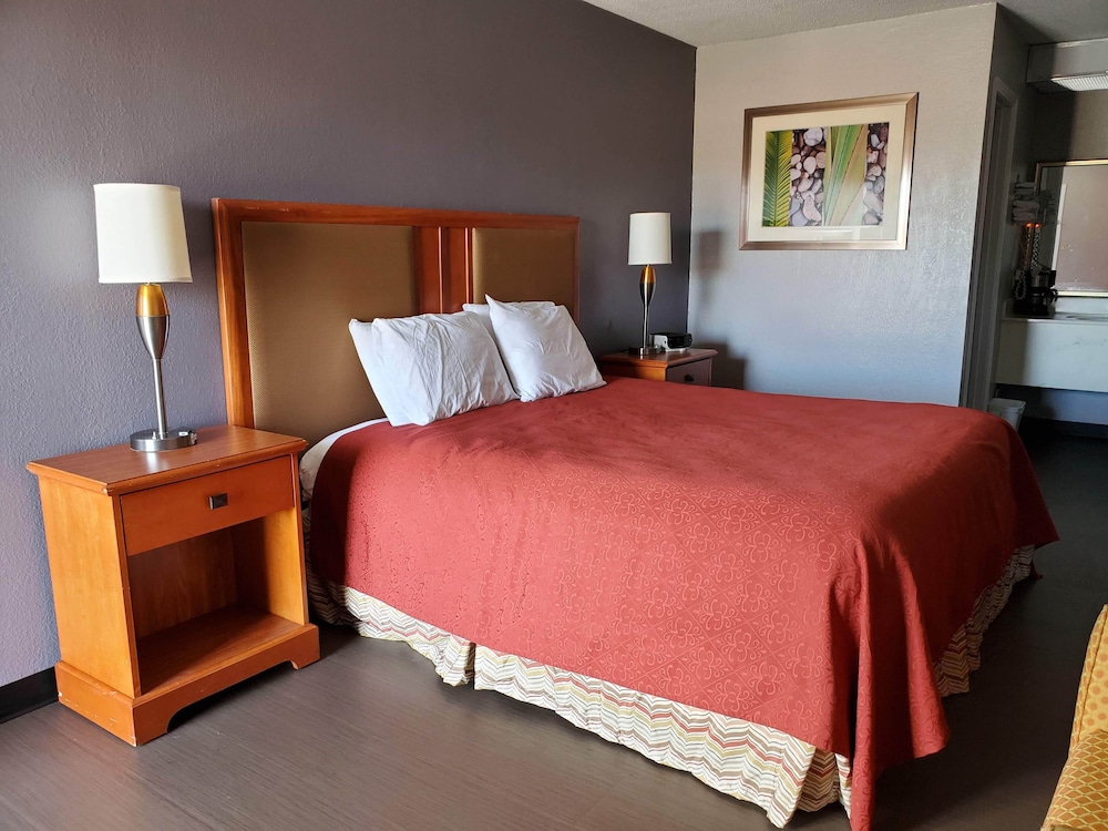 Americas Best Value Inn Wildersville 21/35