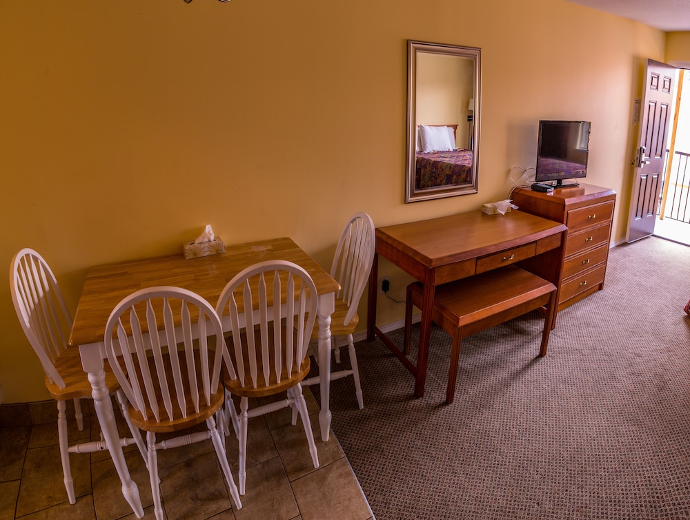 Sahara Courtyard Inn Penticton 42/77