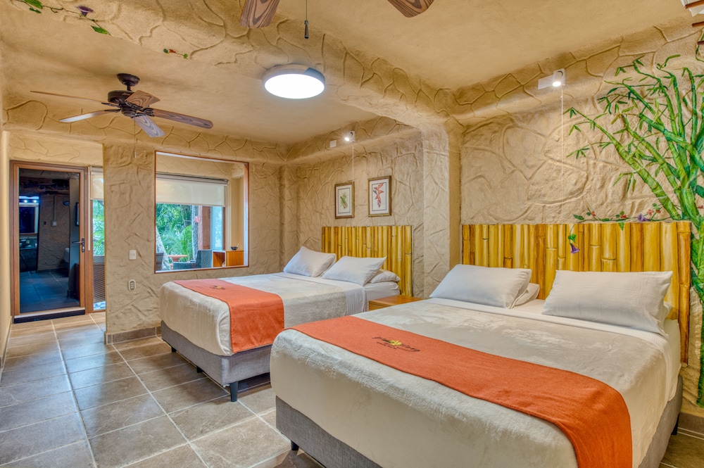 Ylang Ylang Beach Resort 13/78
