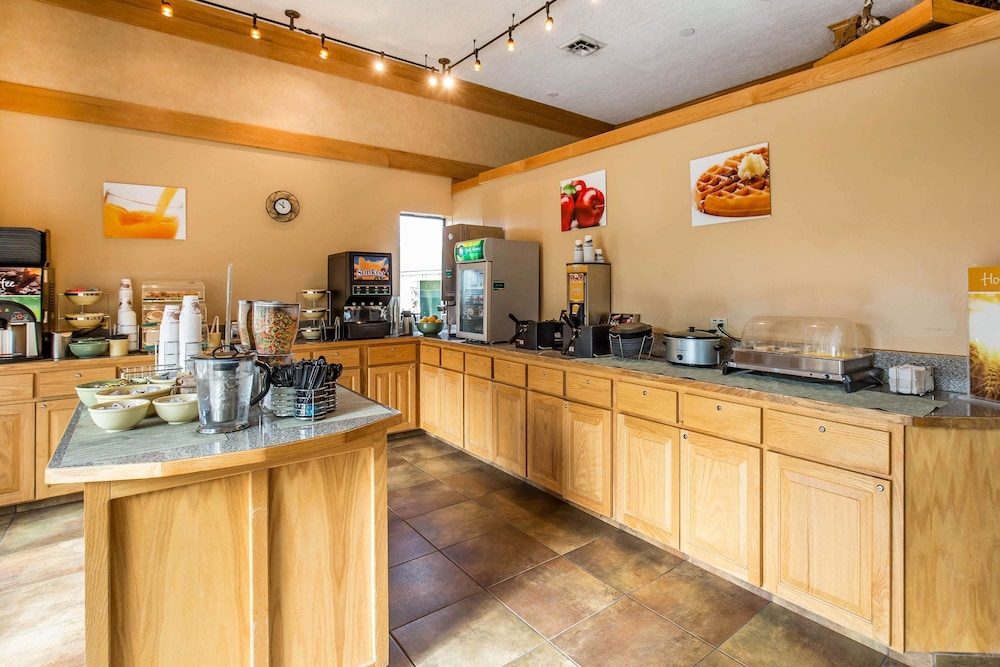 restaurant-cafeteria