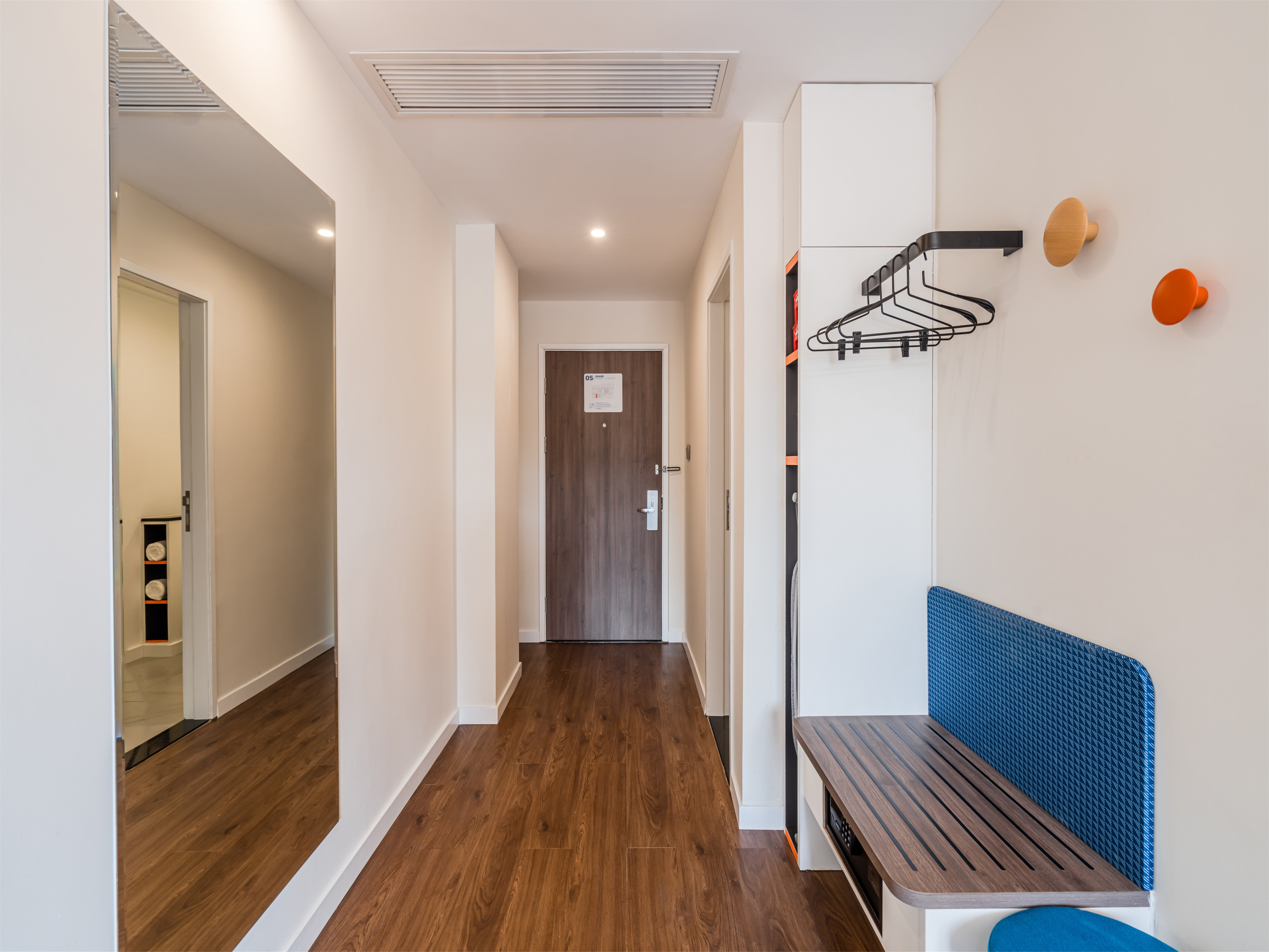 Holiday Inn Express Litang 49/78