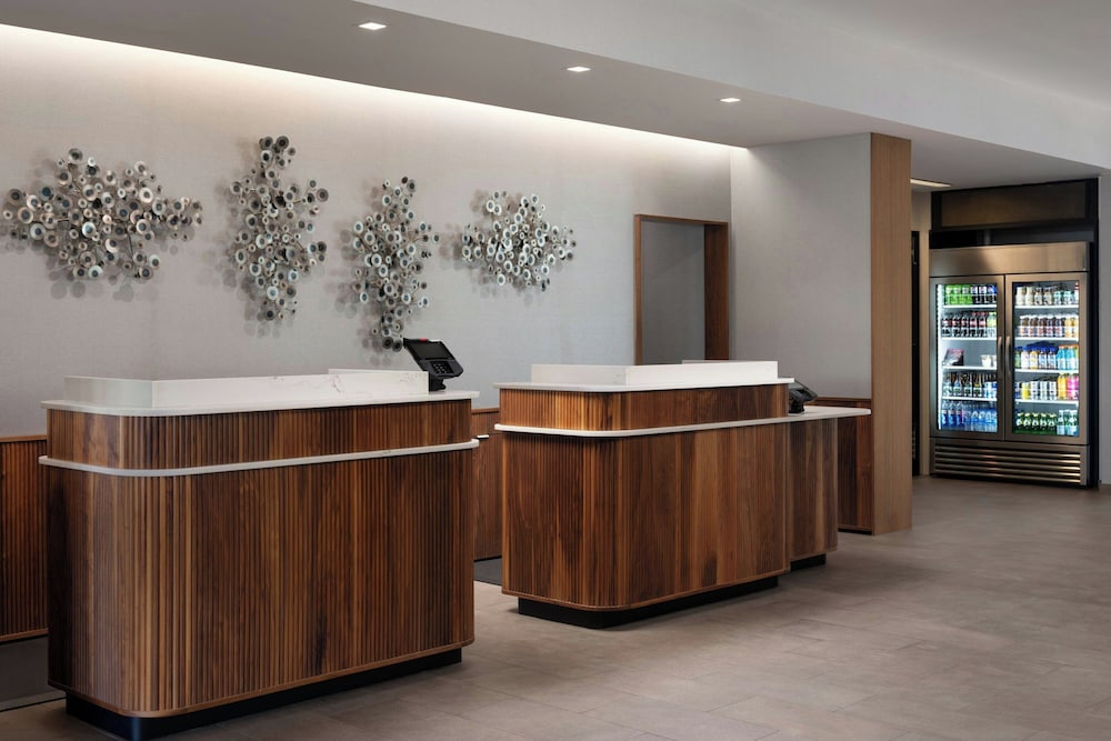 Courtyard by Marriott Lake City 6/50