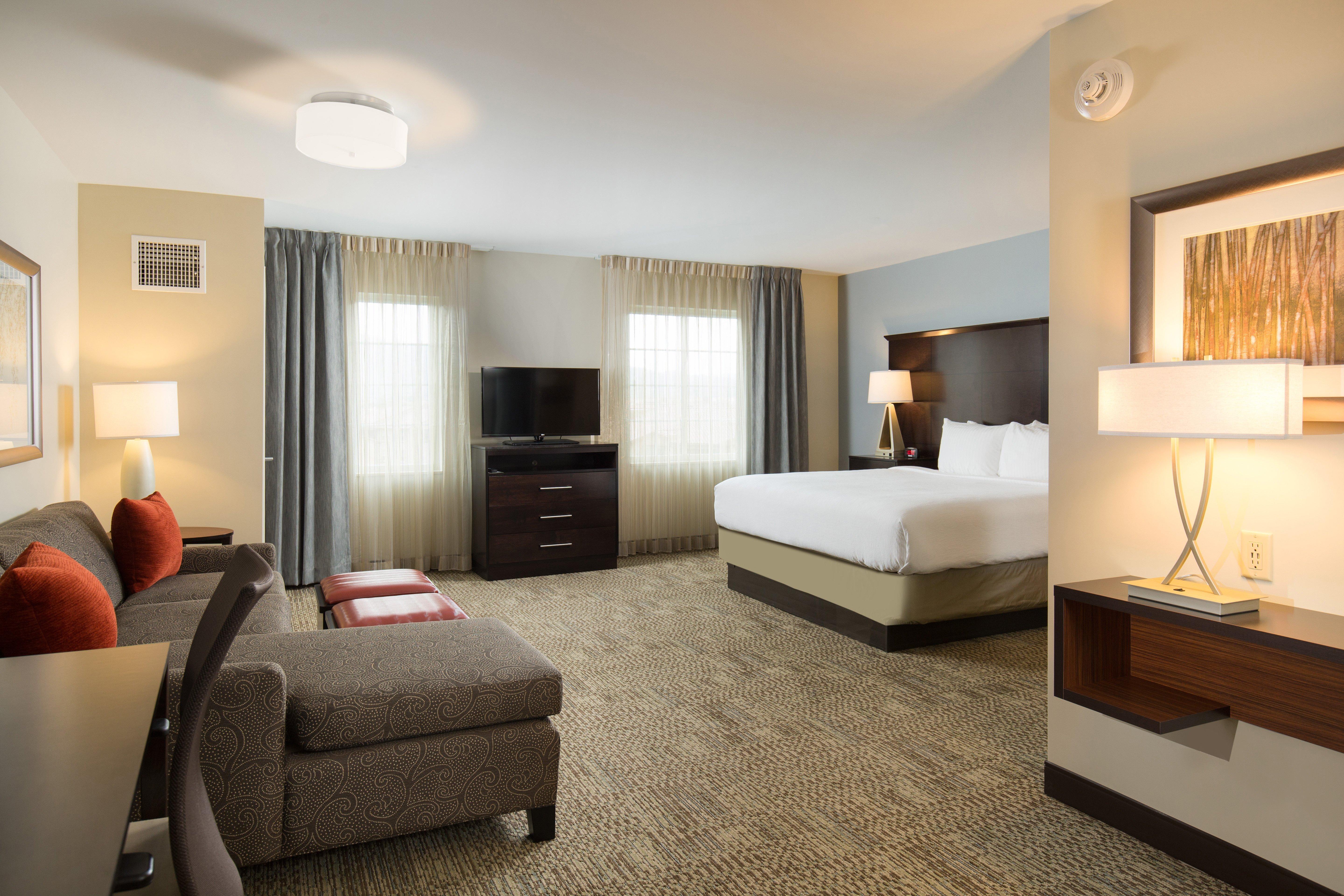 Suite, King Bed