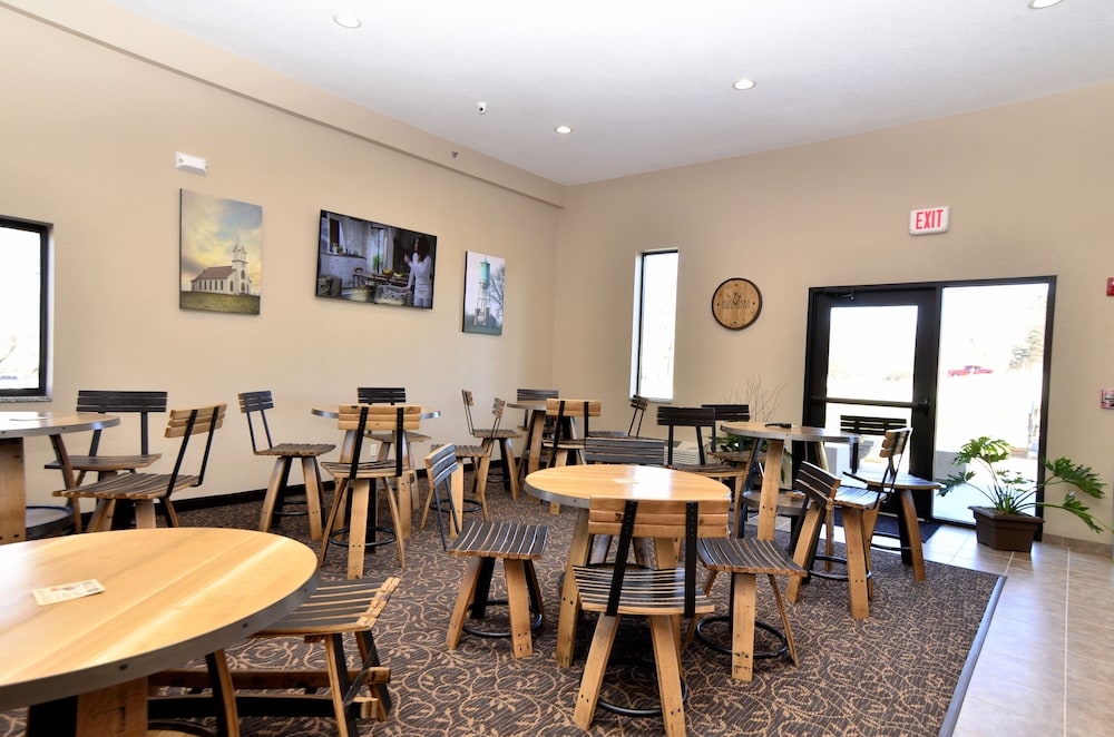 Cobblestone Inn & Suites - Manning 35/50