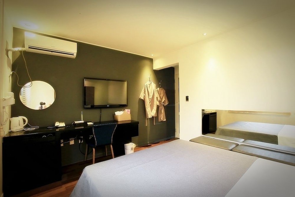 Chuncheon Urbane Hotel 14/36