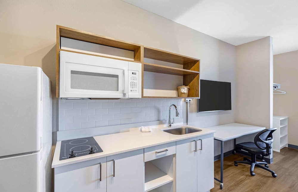 Extended Stay America Premier Suites - Denver International Airport 22/31