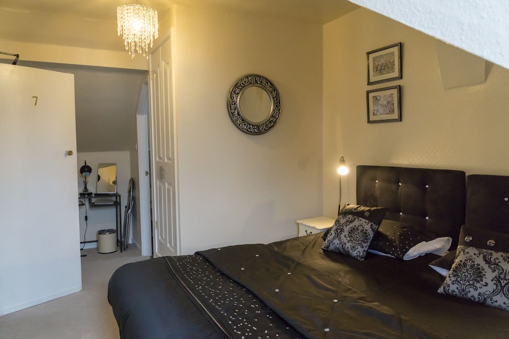 Hedley Villa Guest House 13/42