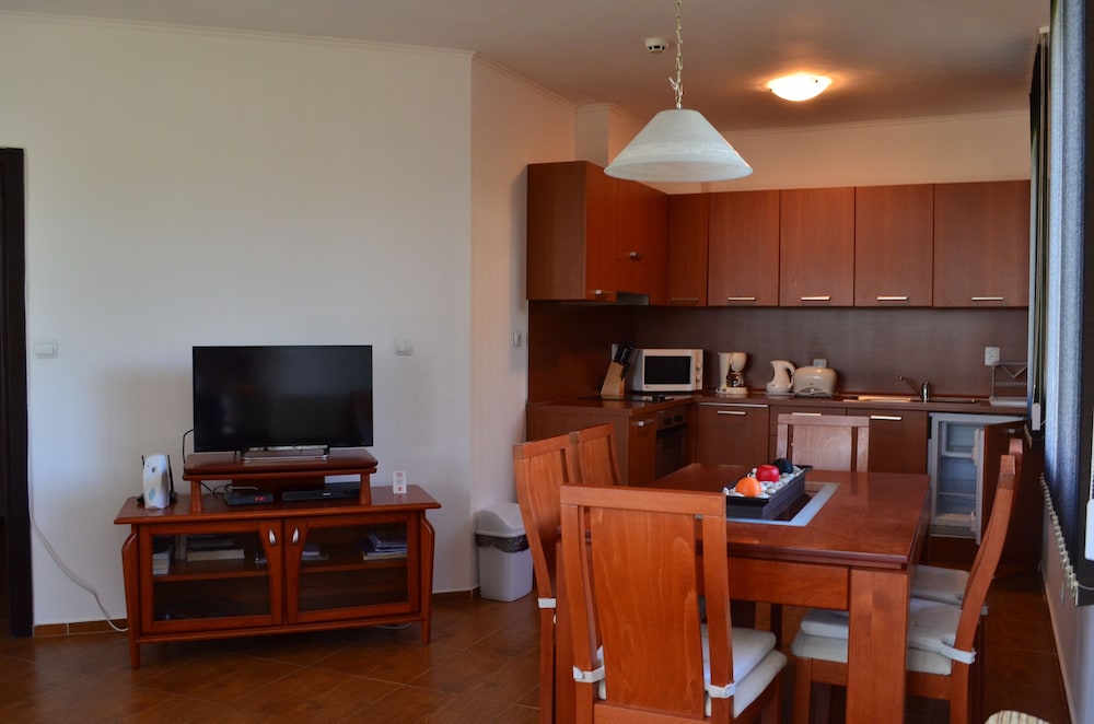 Villa On The Black Sea 19/38
