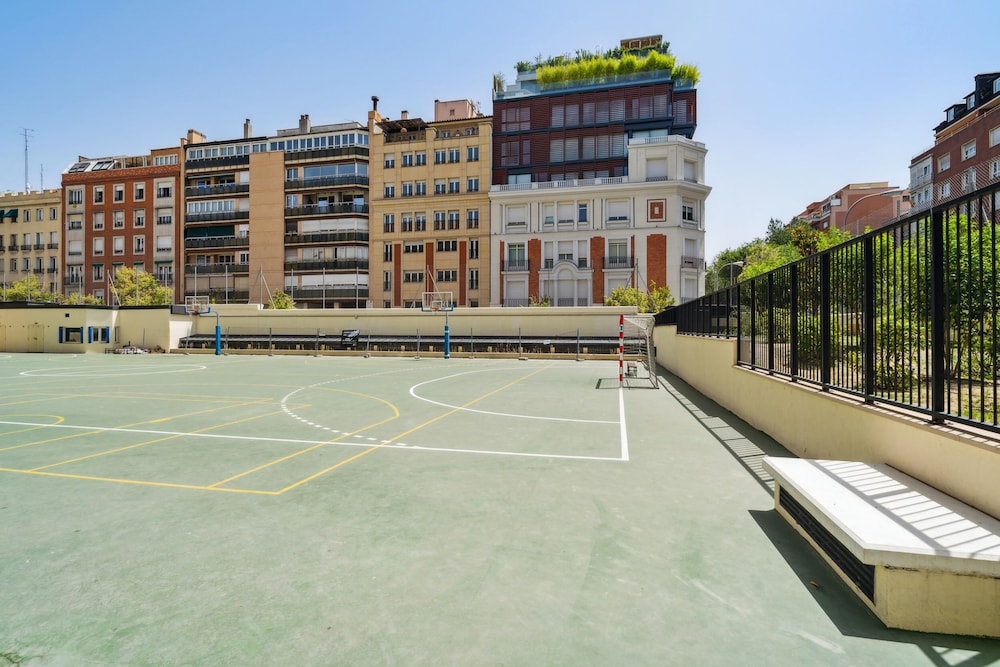 Limehome Madrid Calle de Nunez de Balboa 17/50