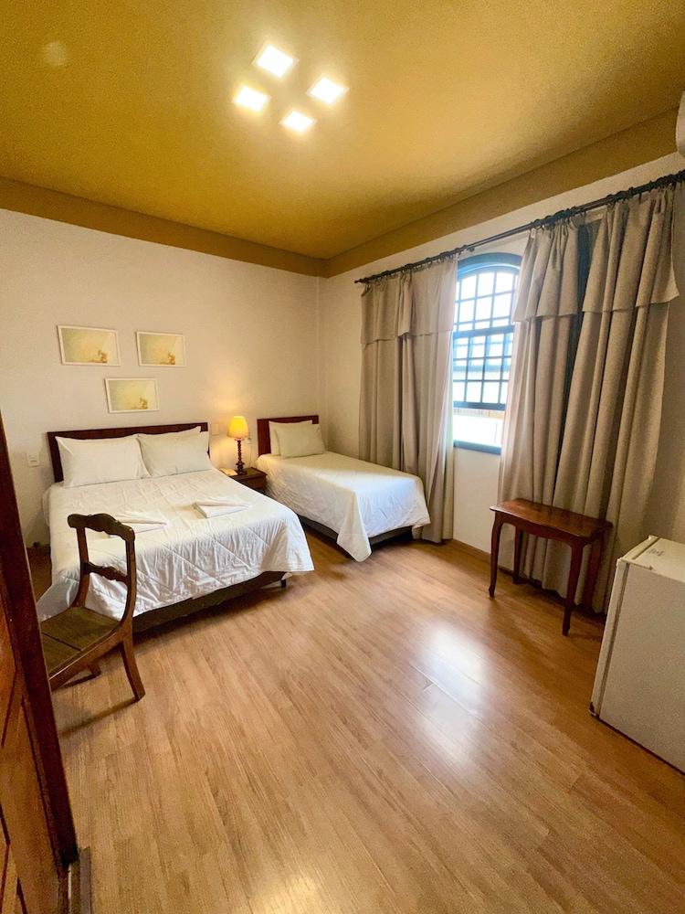 Hotel Lenheiros 15/61