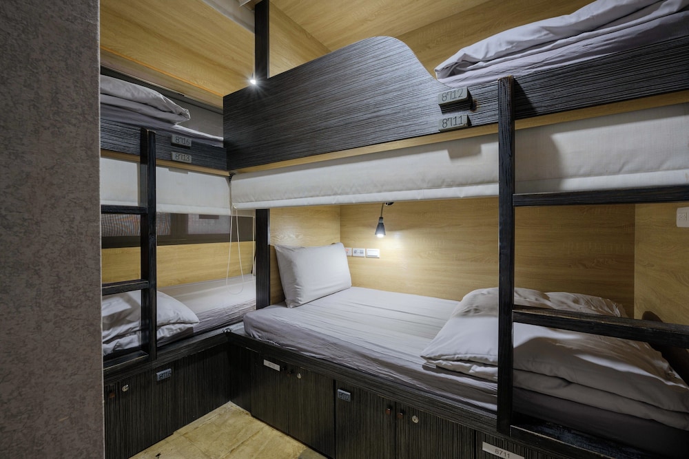 MALE DORM, BASIC